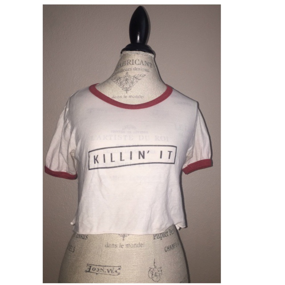 Slightly cropped t shirt. Brandy Melville.